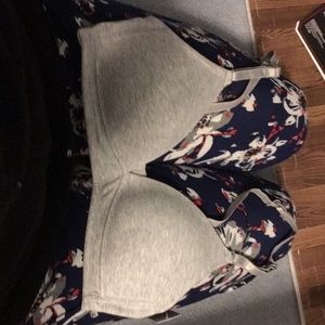 gray 32B wireless bra* NWT (*qty 1 gray 32B) **from set of 2 but only 1 bra***